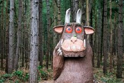 Gruffalo statue at Thorndon Park